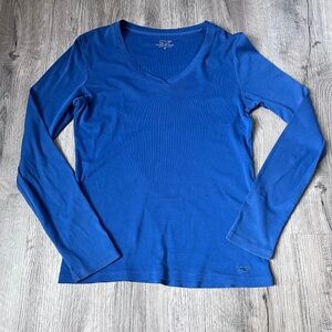 Vineyard Vines V Neck Long Sleeve T Shirt size Medium